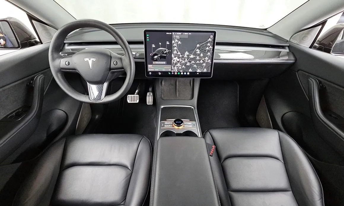 Tesla Model Y — фото 9