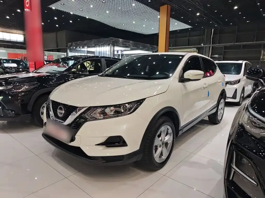 Nissan Qashqai — фото 7