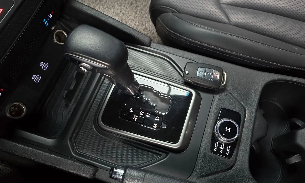 KG Mobility (Ssangyong) Rexton — фото 7