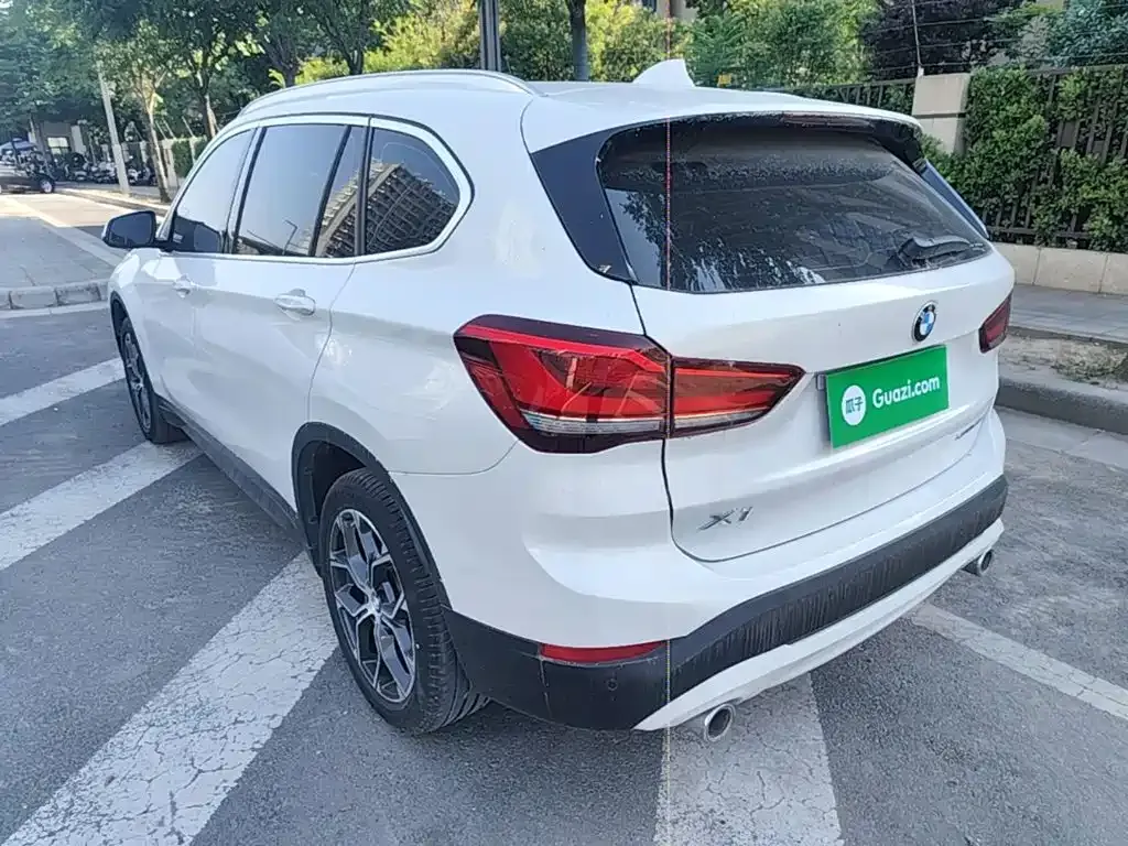 BMW X1 — фото 10