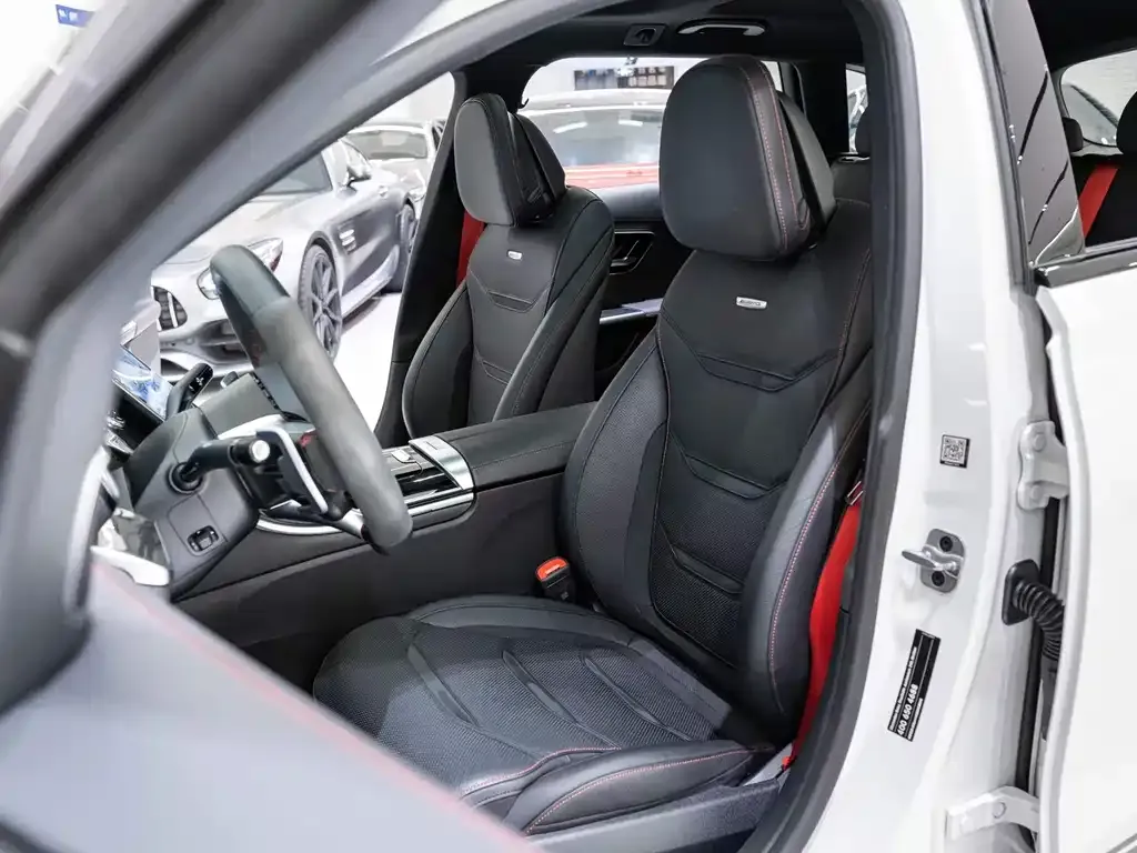 Mercedes-Benz C-Class AMG — фото 10