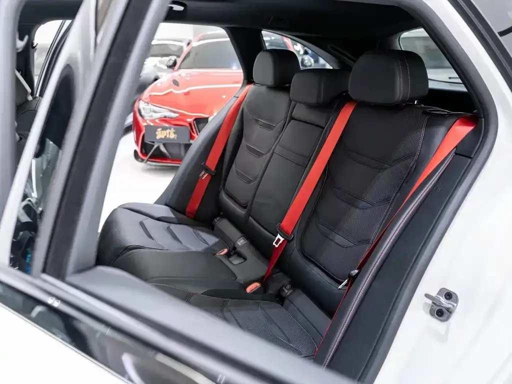 Mercedes-Benz C-Class AMG — фото 9