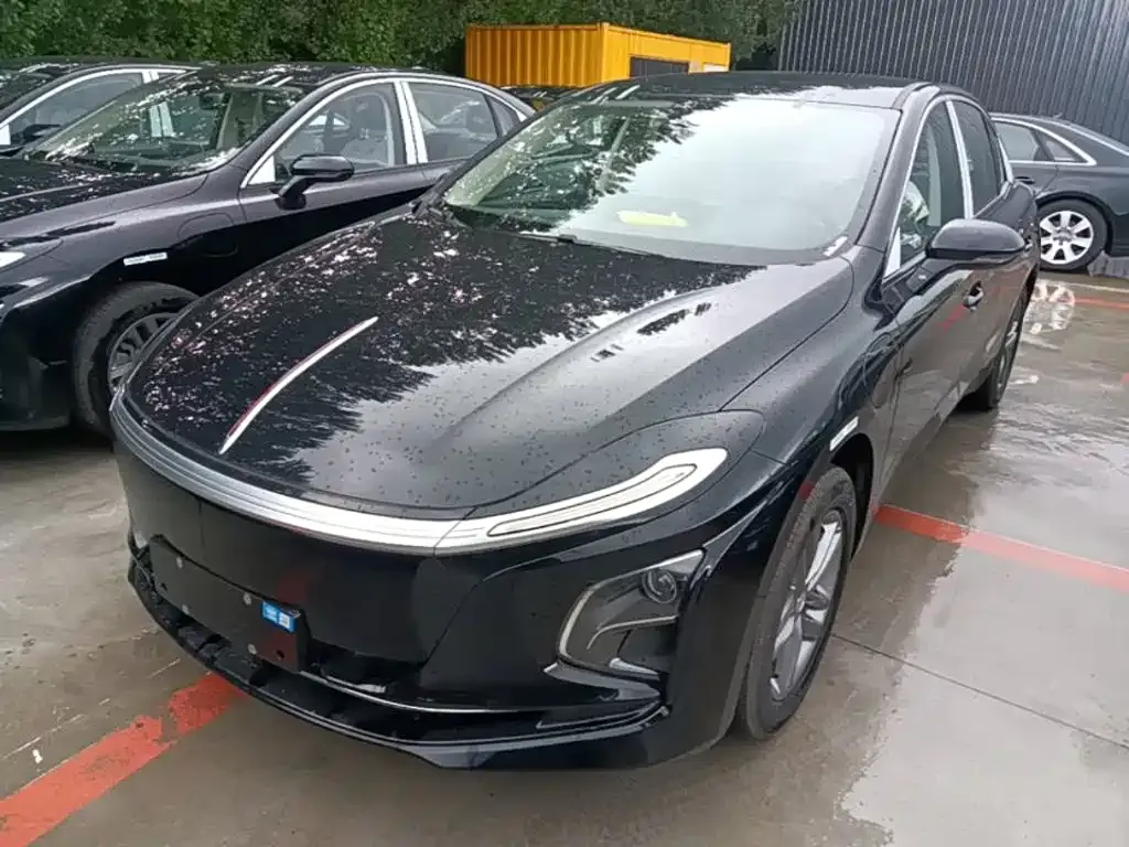 Hongqi E-QM5 — фото 6