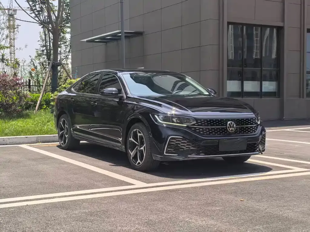 Volkswagen Passat — фото 8