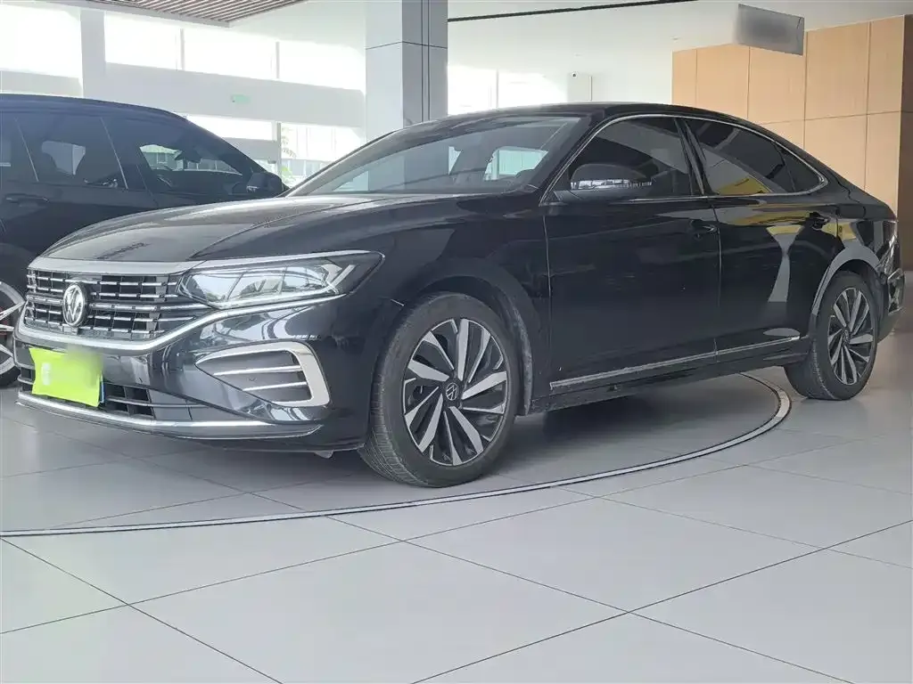 Volkswagen Passat — фото 9