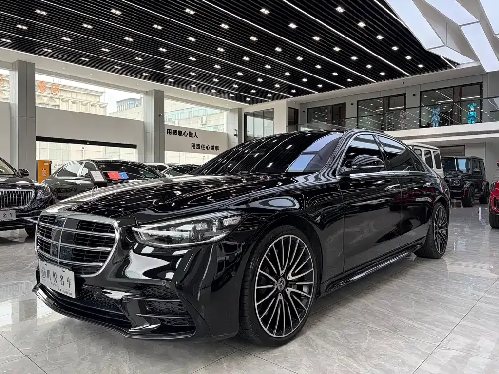 Mercedes-Benz S-Class — фото 1