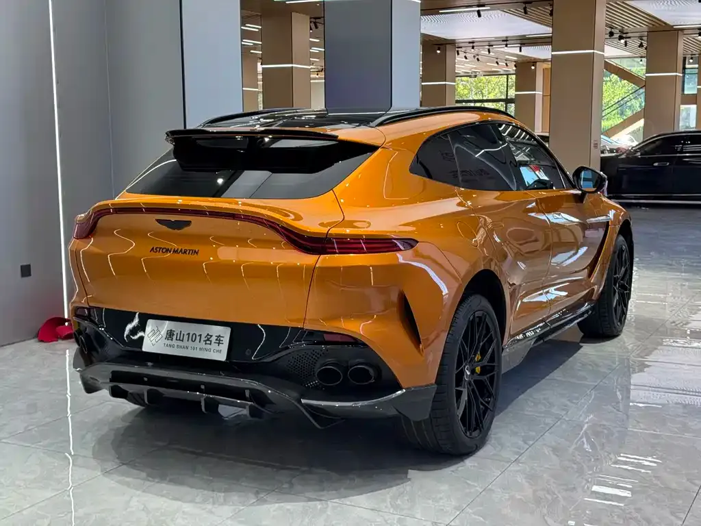Aston Martin DBX — фото 3