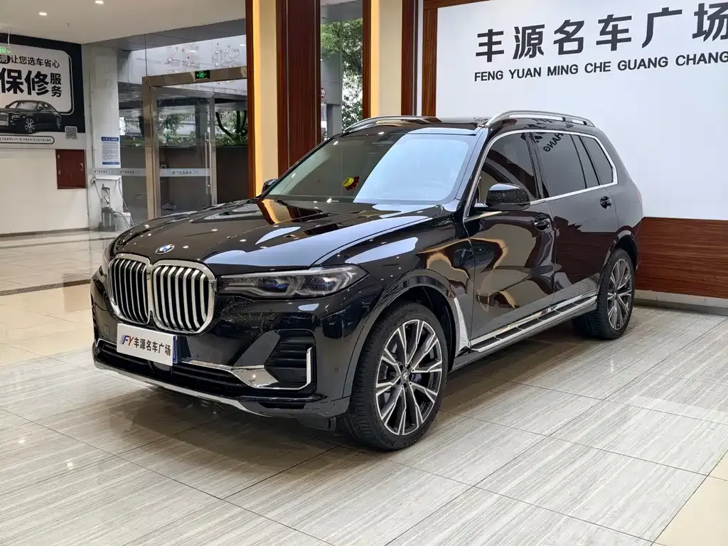 BMW X7 — фото 1