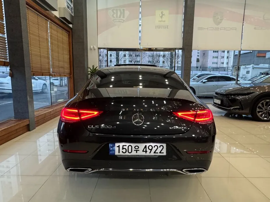 Mercedes-Benz CLS-Class — фото 7