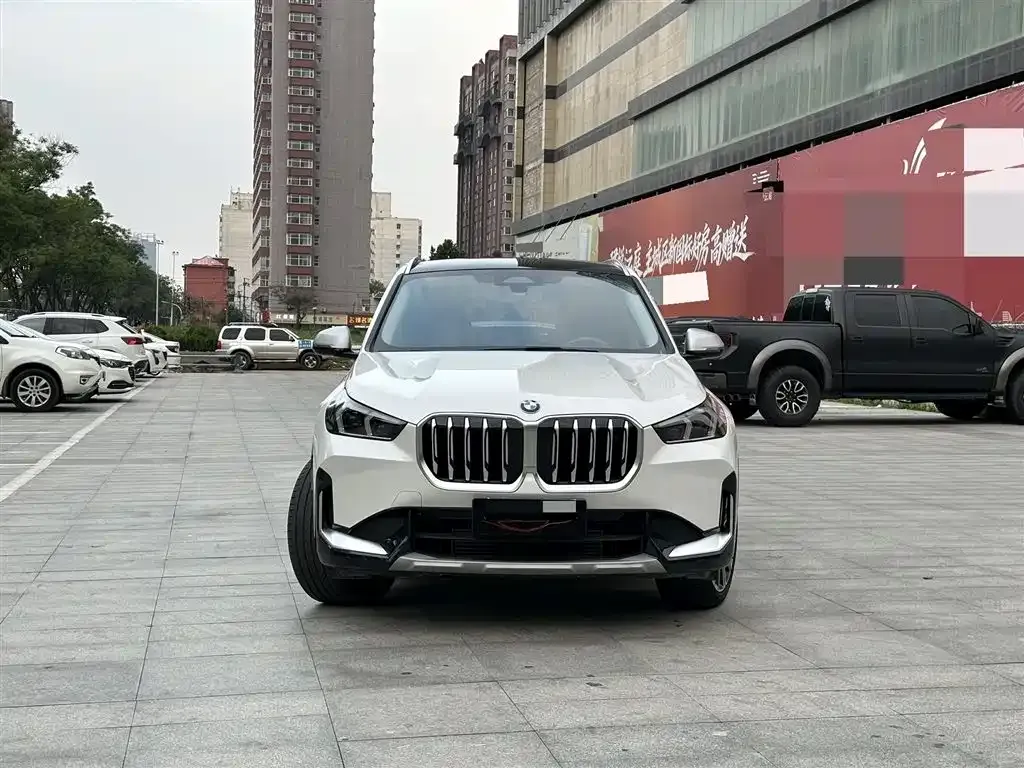 BMW X1 — фото 7