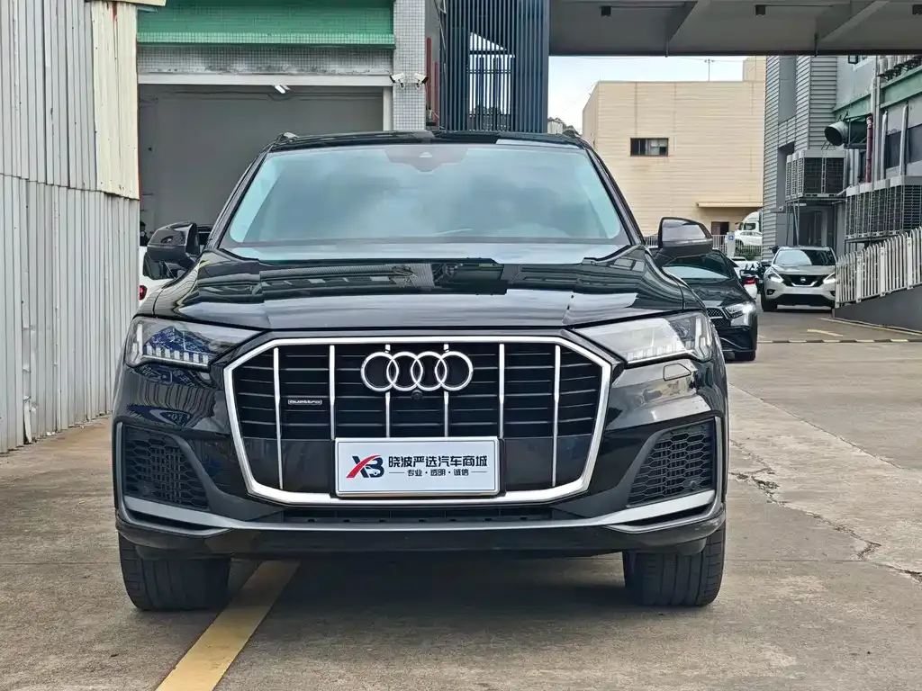 Audi Q7 — фото 2