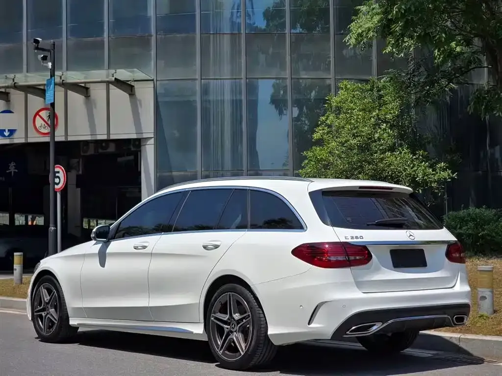 Mercedes-Benz C-Class (Import) — фото 3