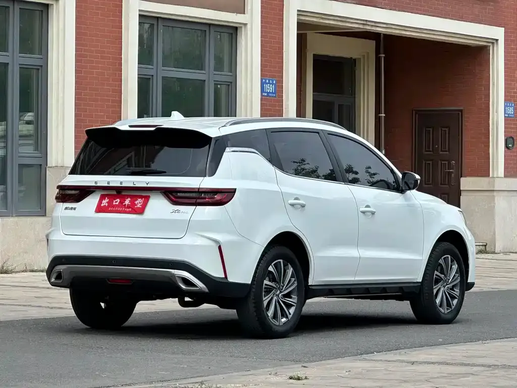Geely Vision X6 — фото 5