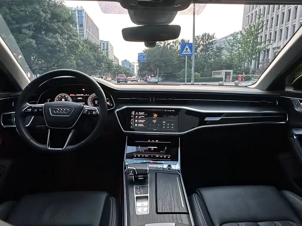 Audi A6L — фото 6