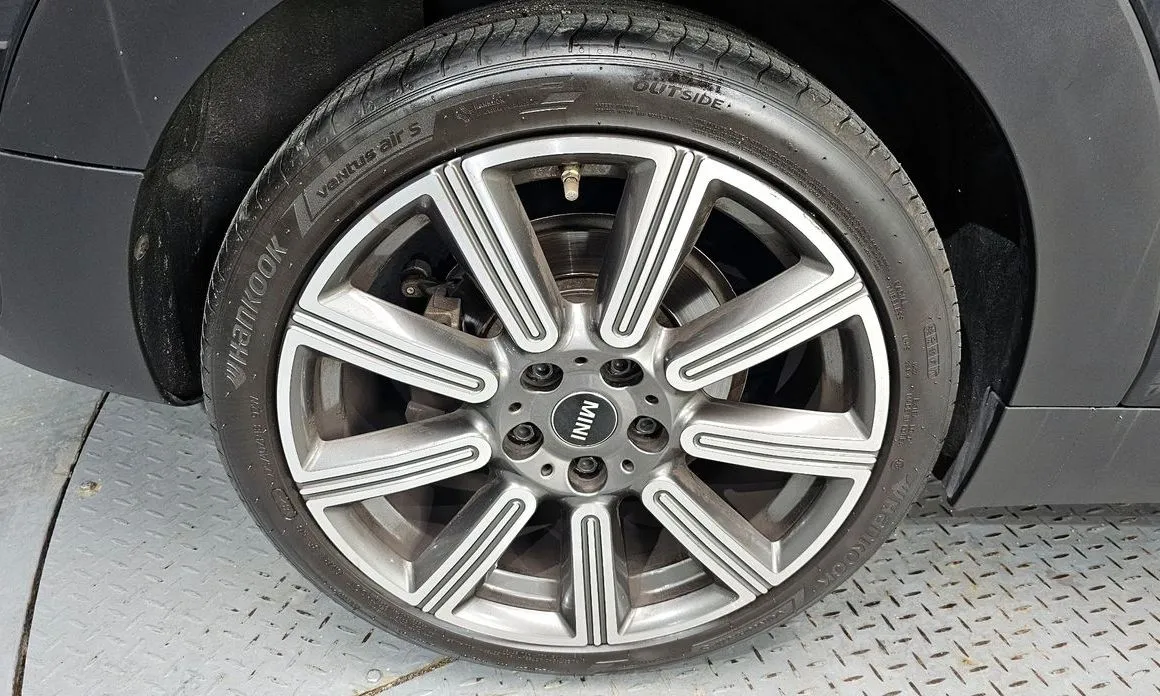 Mini Clubman — фото 10
