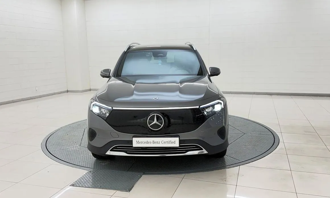 Mercedes-Benz EQB — фото 6