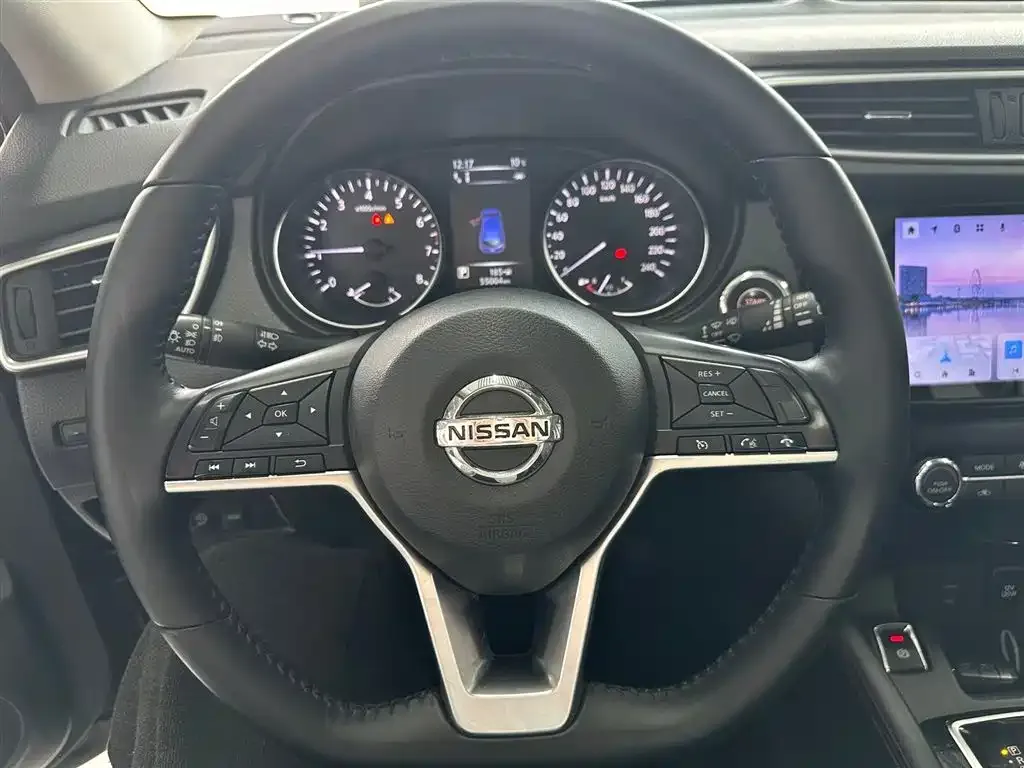 Nissan Qashqai — фото 4