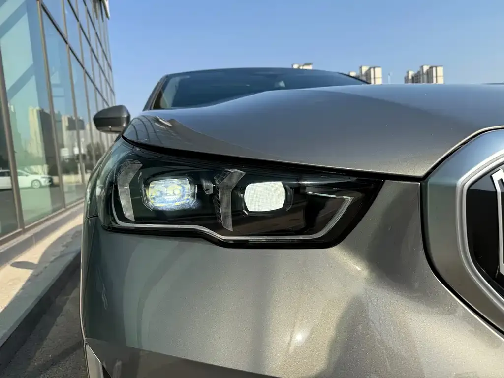 BMW i5 — фото 7