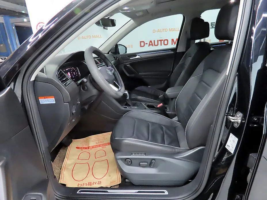 Volkswagen Tiguan — фото 7