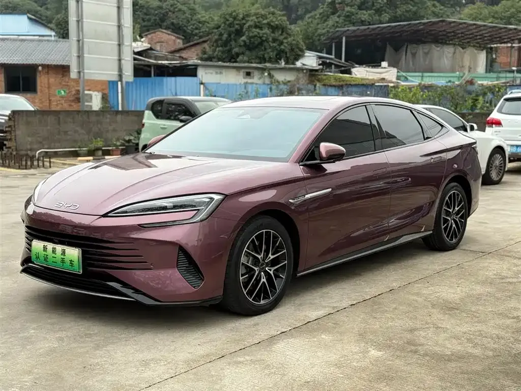 BYD Seal — фото 1