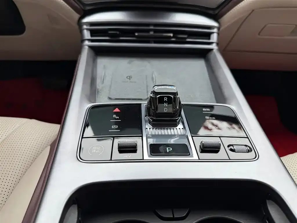 BYD Seal — фото 3