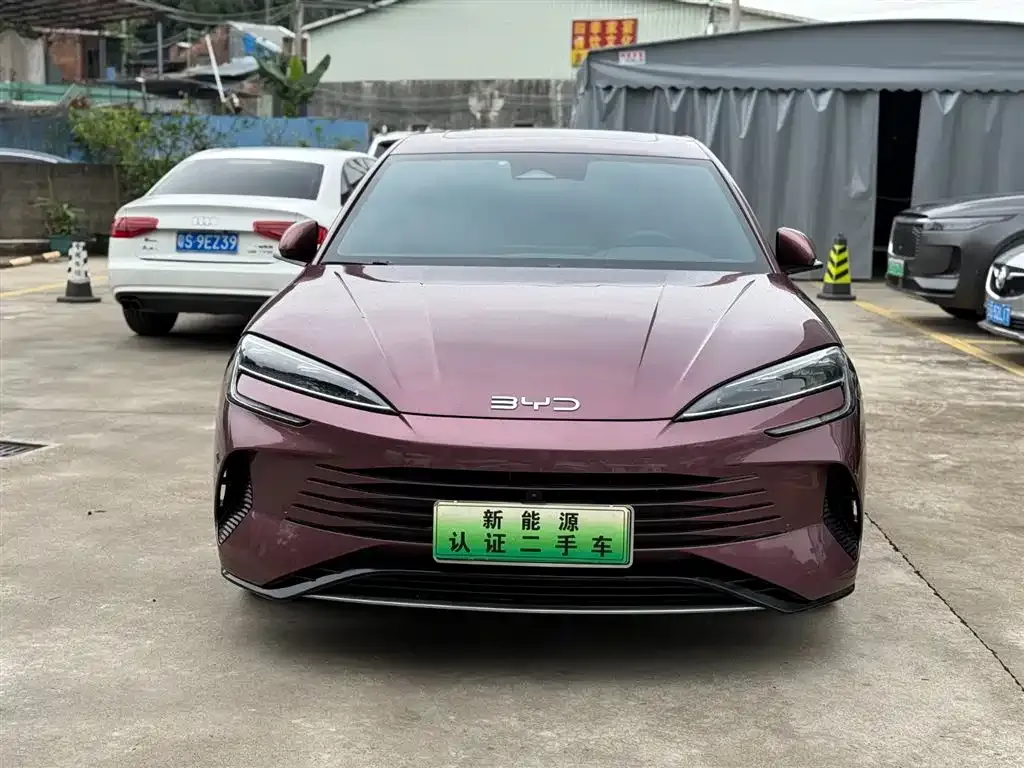 BYD Seal — фото 10