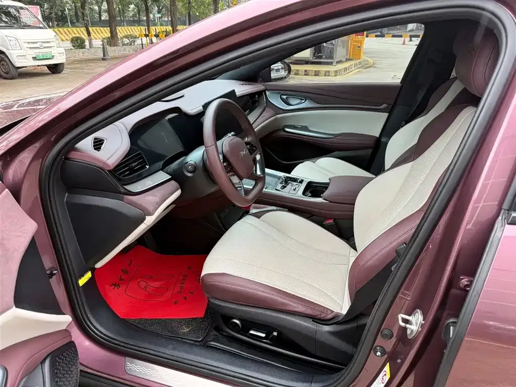 BYD Seal — фото 7