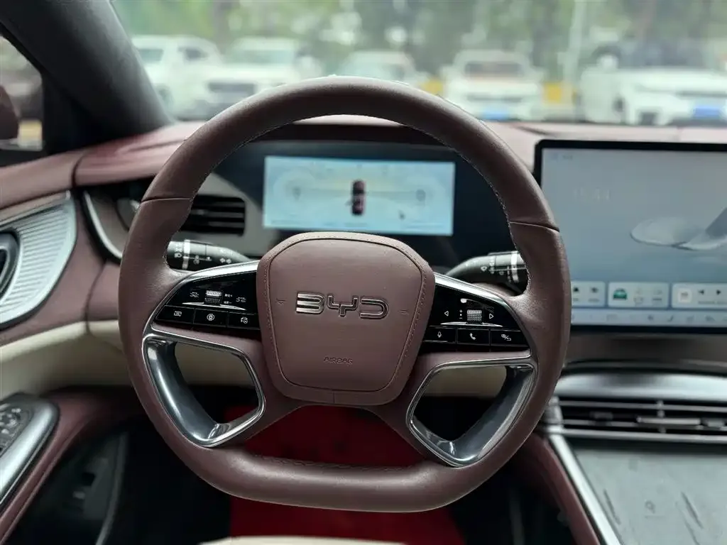 BYD Seal — фото 5