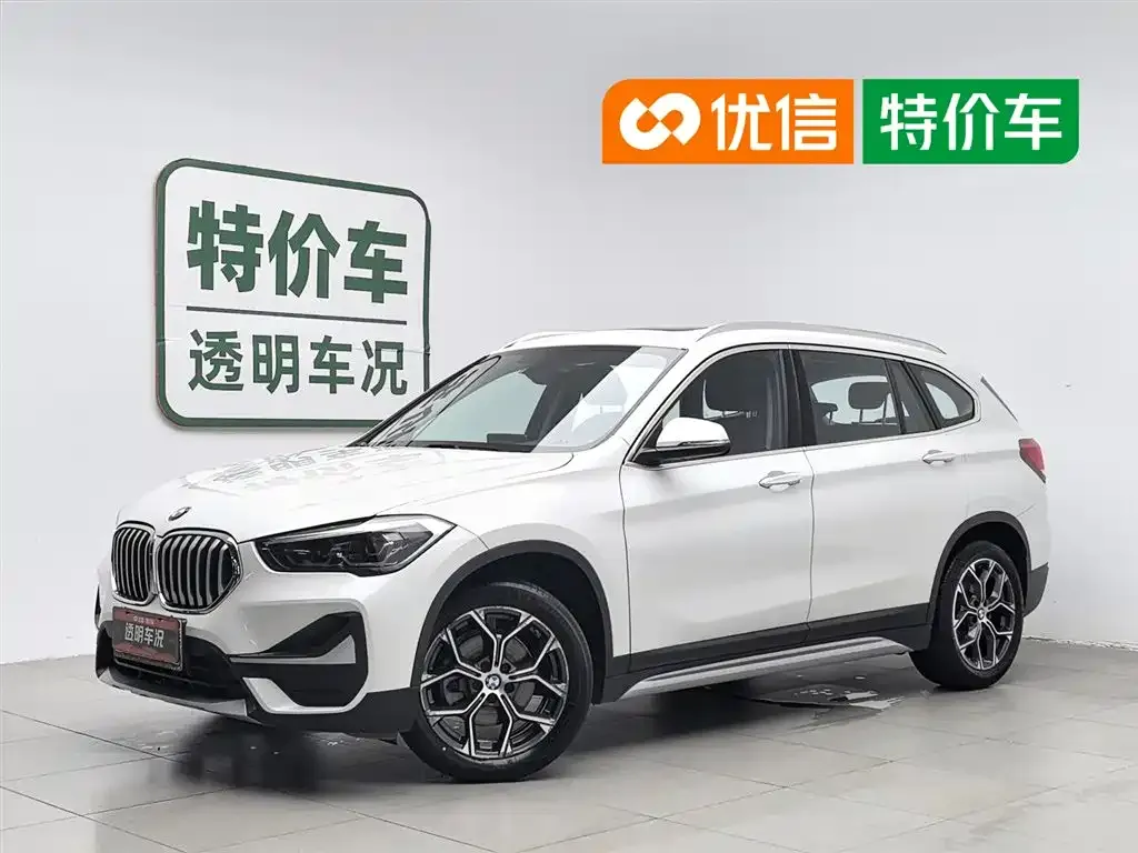 BMW X1 — фото 1