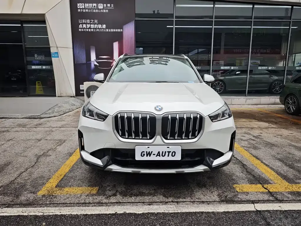 BMW X1 — фото 10