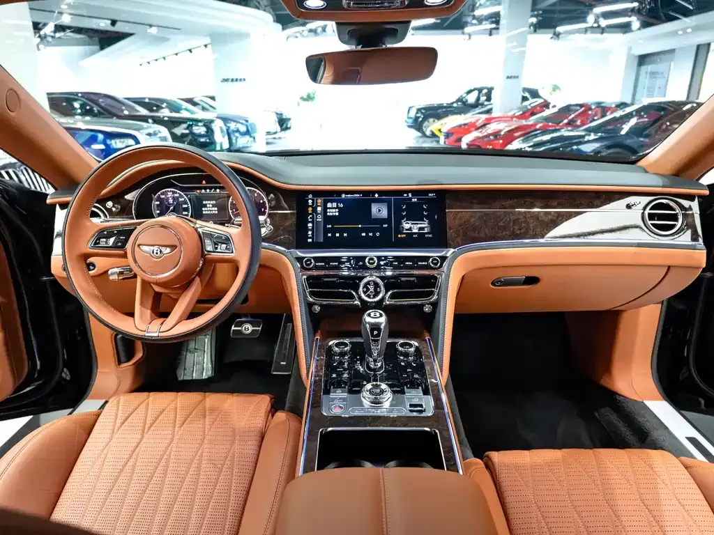 Bentley Flying Spur — фото 5