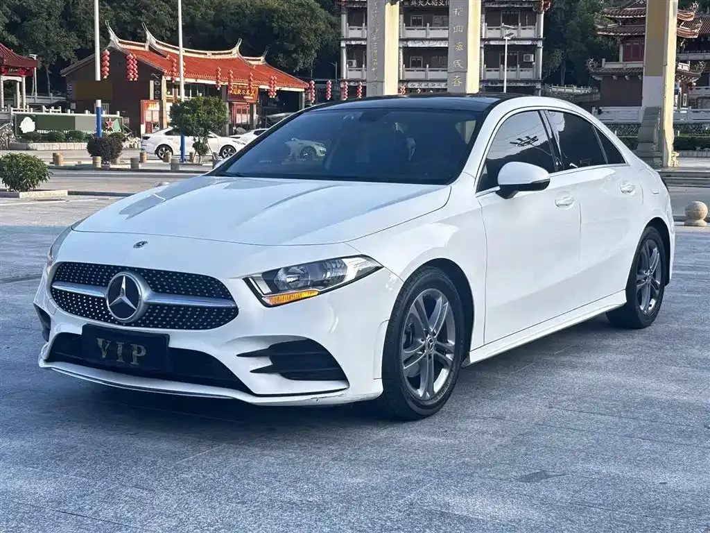 Mercedes-Benz A-Class — фото 1