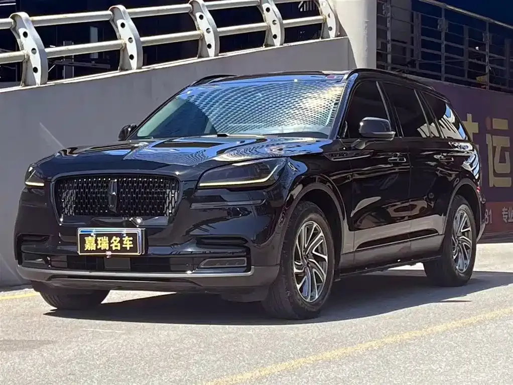 Lincoln Aviator — фото 1