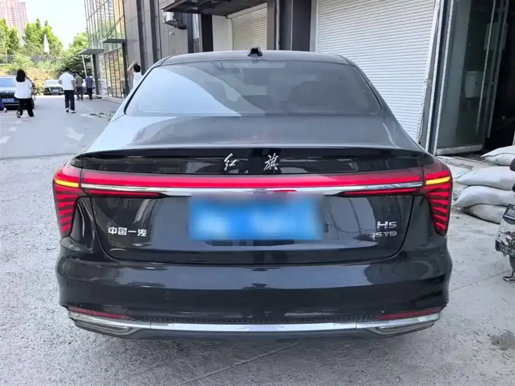 Hongqi H5 — фото 10