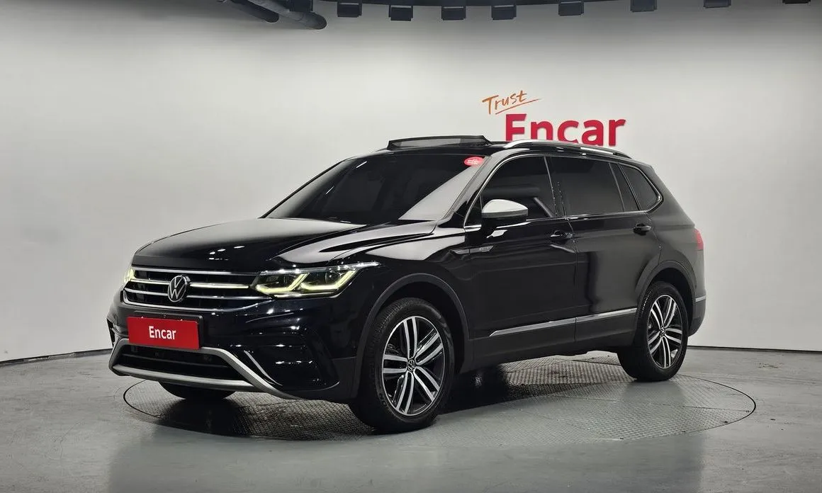 Volkswagen Tiguan — фото 1