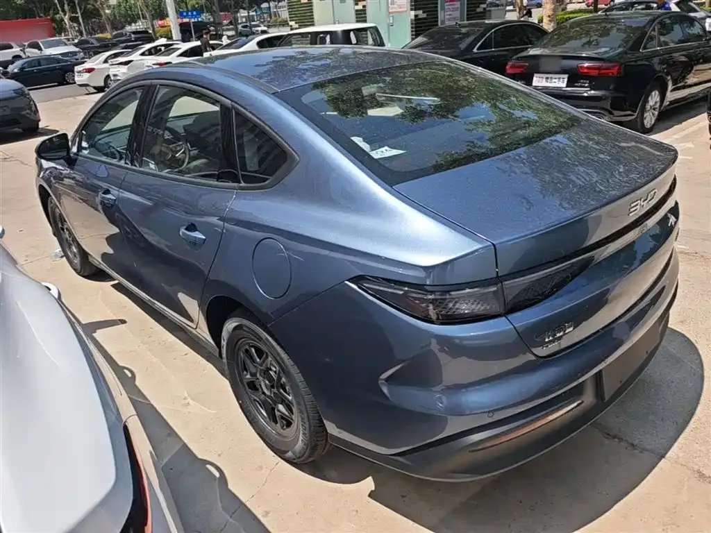 BYD Seal 05 DM-i — фото 4