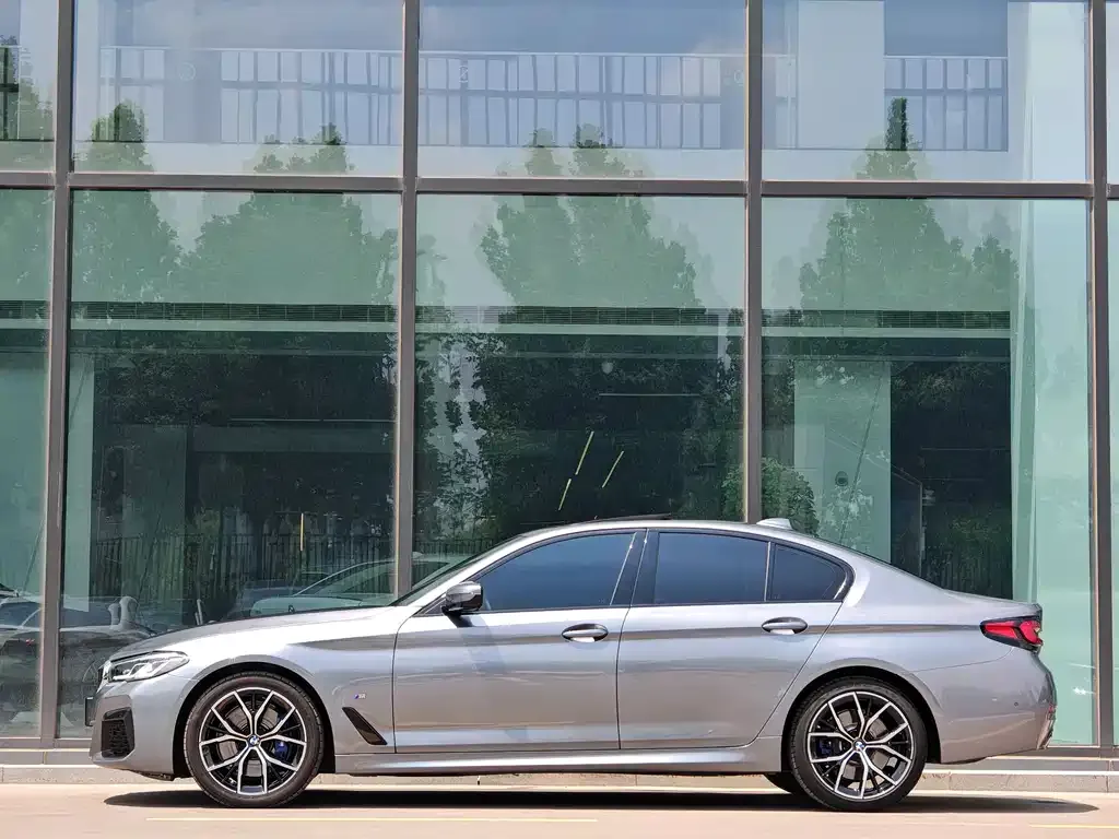 BMW 5 Series (Import) — фото 3