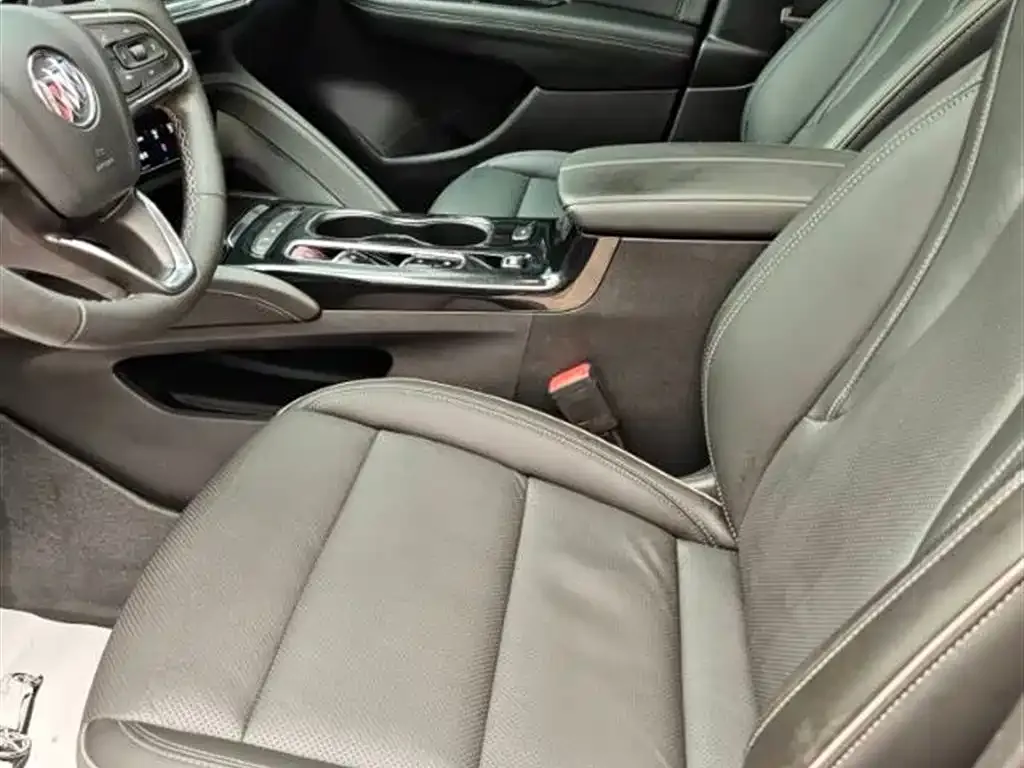 Buick Envision Plus — фото 6