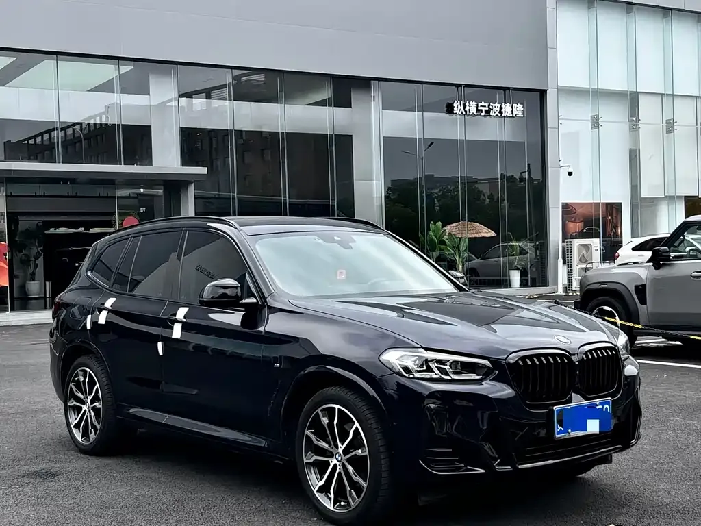 BMW X3 — фото 9