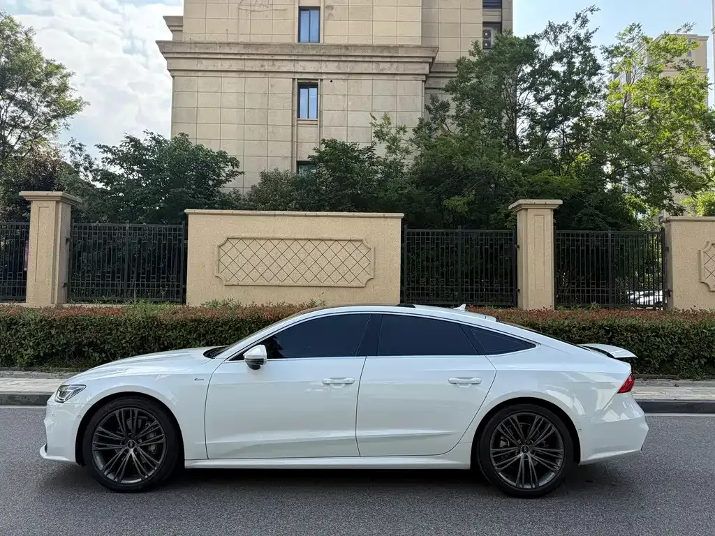 Audi A7 — фото 5