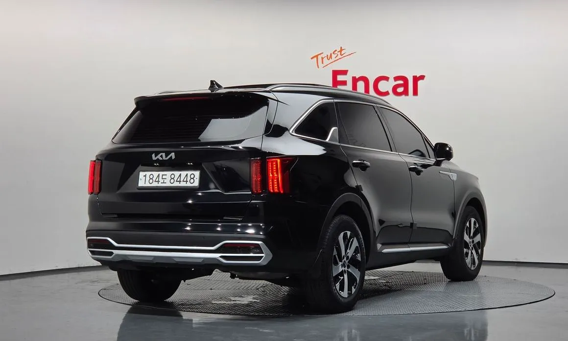 Kia Sorento — фото 7