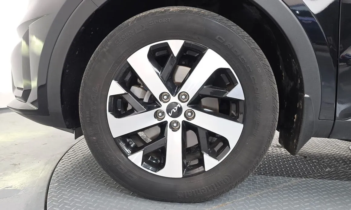 Kia Sorento — фото 6