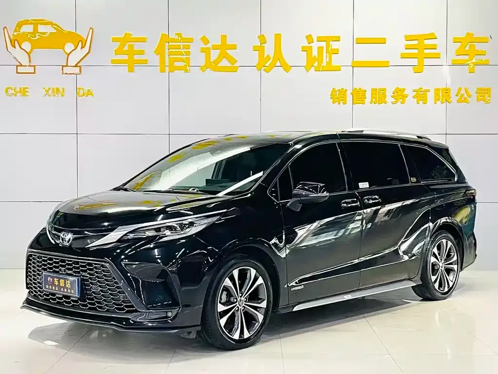Toyota Granvia — фото 1