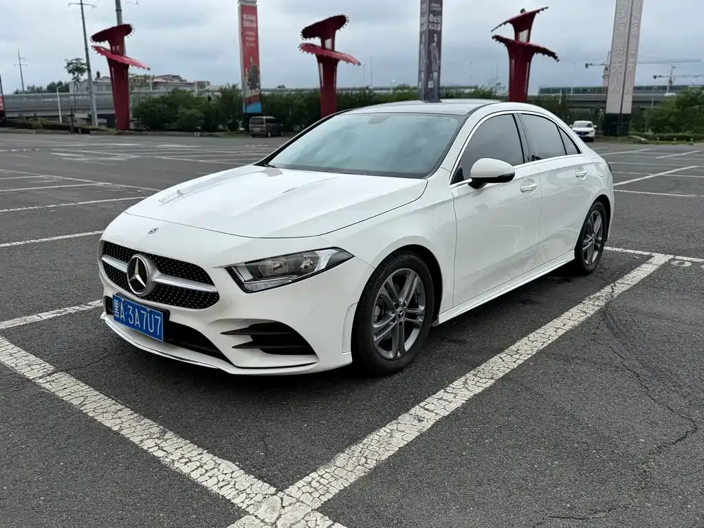 Mercedes-Benz A-Class — фото 1