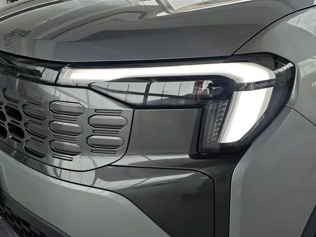 Ford Equator Sport New Energy — фото 4