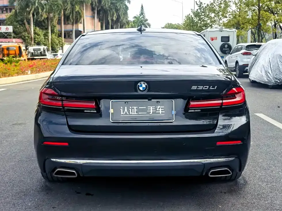 BMW 5 Series — фото 4