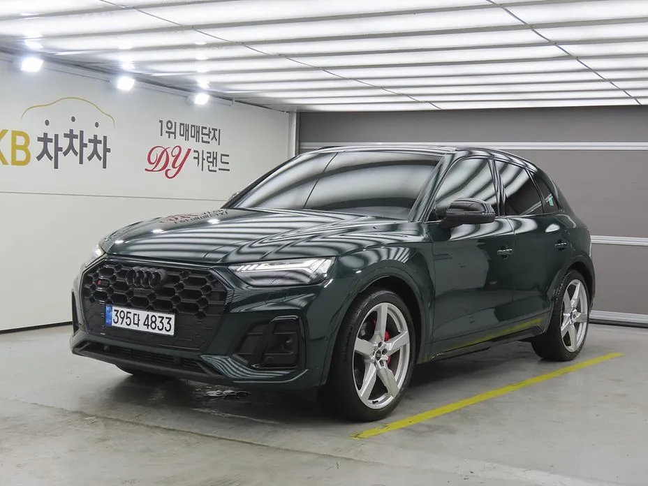 Audi SQ5 — фото 1