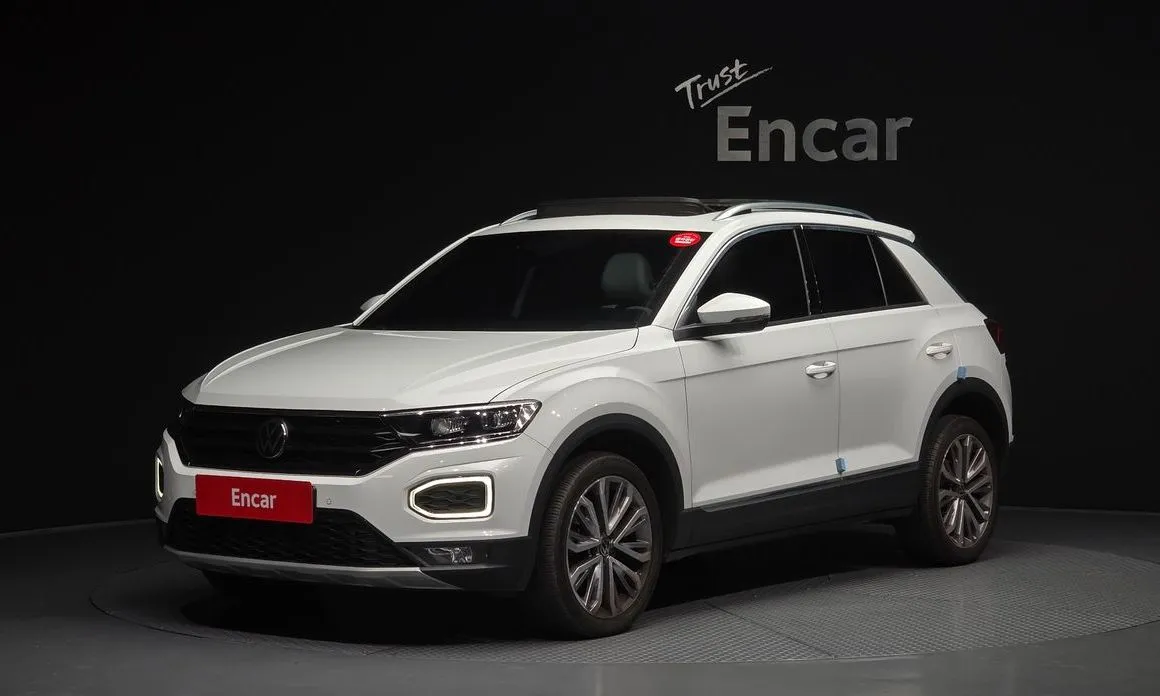 Volkswagen T-Roc — фото 1