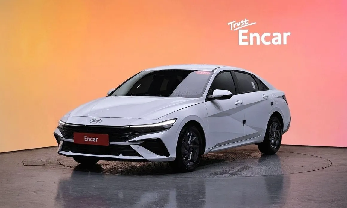 Hyundai AVANTE — фото 1