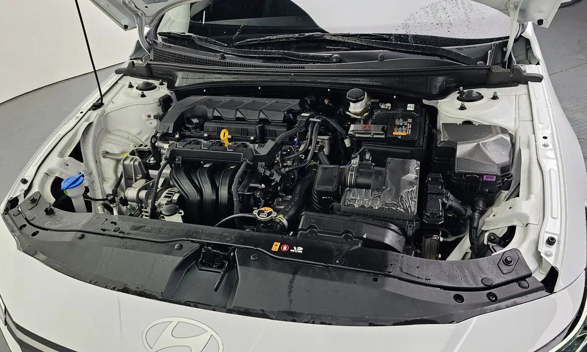 Hyundai AVANTE — фото 10
